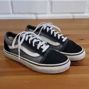 Vans classic low tops